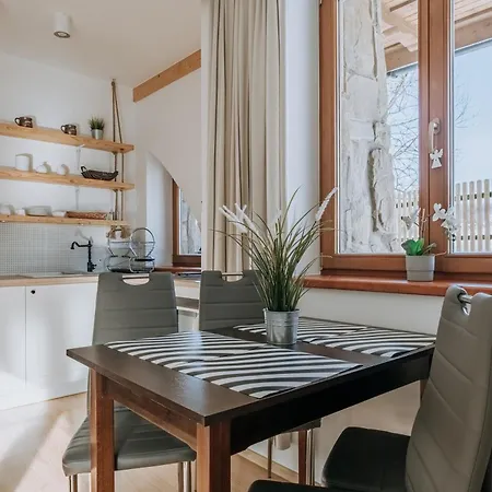 Why Not Krywan شقة