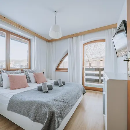 شقة Why Not Krywan كوشتيليسكا