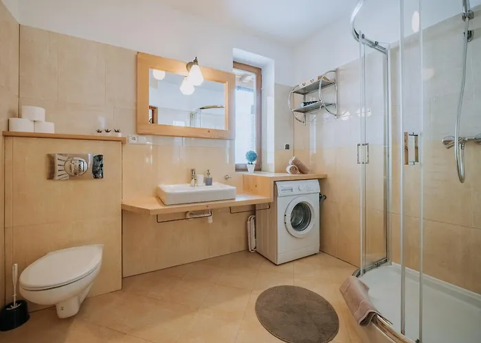 شقة Why Not Krywan *