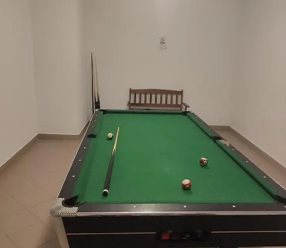 Why Not Krywan شقة *